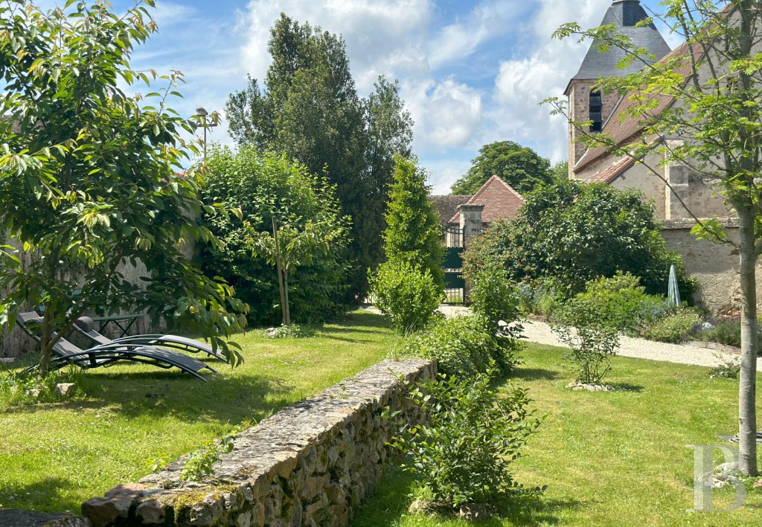 A 17th-century priory on the banks of the Seine, not far from Provins, in the Aube department - photo  n°6